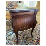 French Provincial Bombe Wood Nightstand End Table 16in Top Good