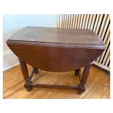 Vintage Gate Leg Drop Leaf Side Table Oval Oak Finish 29x24x20