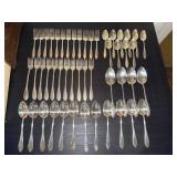 Community Plate Silverplate Flatware Set w Chest 63 Pc Vintage