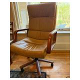 Vintage High Back Swivel Office Chair Wood Arms Casters Good Cond