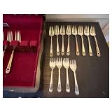 1847 Rogers Bros Silverplate Flatware Set w Chest Floral Pattern