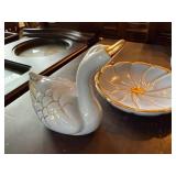 Ceramic Swan Vanity Set Gold Trim 3 Pc Figurines & Dish Good