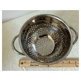 Assorted Stainless Steel Mixing Bowls & Colanders Set with Wood Stand
