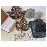 AmazonBasics Assorted Home Decor - Welcome Signs, Twig Wreaths, Gray Throw & Pillow Covers