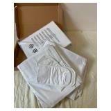 AmazonBasics Assorted Home Decor - Welcome Signs, Twig Wreaths, Gray Throw & Pillow Covers