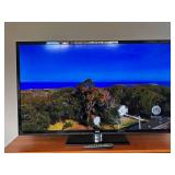 RCA LED55C55R120Q 55-Inch Full HD 1080p LED LCD HDTV with Remote & Stand