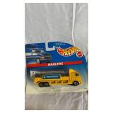 Hot Wheels Die-Cast Cars Mixed Lot - Pearl Driver, Haulers, Flamethrower & Racing Metals