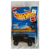 Hot Wheels Die-Cast Cars Mixed Lot - Pearl Driver, Haulers, Flamethrower & Racing Metals