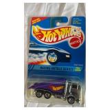Hot Wheels Die-Cast Cars Mixed Lot - Pearl Driver, Haulers, Flamethrower & Racing Metals