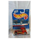 Hot Wheels Carded Die-Cast Lot - 1995 Model Series, 1998 First Editions Lakester, 1999 Space Series