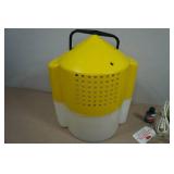 Frabill Flow Troll Minnow Bucket and Aerator
