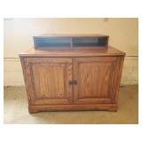 Very Large Solid tv Stand In good condition