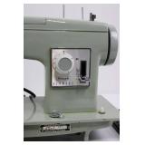 Kenmore Zig-Zag Sewing Machine Model 158.16520 with Attachments & Manual