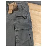 Famous & Vogue Men's Cargo Shorts Gray Size 32 Waist - Brand New