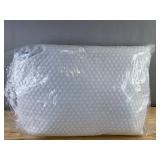 Comfort Bay Jumbo Bed Pillow 20' x 28' - Brand New
