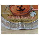18 handi-foil Pumpkin Pan & Lids - Brand New