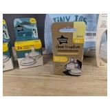 8 Bottle Nipples & Tiny Tots Feeding Set - Brand New *A