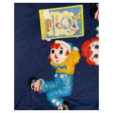 1977 Raggedy Ann and Andy plastic wall plaques