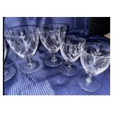 Lot of 8 etched goblets that glow