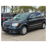 2014 CHRYSLER TOWN AND COUNTRY TOURING *No Accidents Reported* (NO RESERVE)