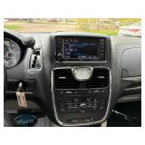2014 CHRYSLER TOWN AND COUNTRY TOURING *No Accidents Reported* (NO RESERVE)