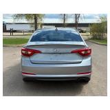 2015 HYUNDAI SONATA SE *No Accidents Reported* (NO RESERVE)
