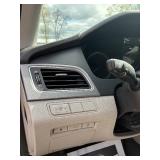 2015 HYUNDAI SONATA SE *No Accidents Reported* (NO RESERVE)