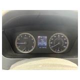 2015 HYUNDAI SONATA SE *No Accidents Reported* (NO RESERVE)