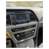 2015 HYUNDAI SONATA SE *No Accidents Reported* (NO RESERVE)