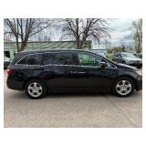 2011 HONDA ODYSSEY TOURING (NO RESERVE)