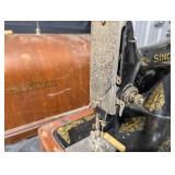 Vintage Singer Sewing Machine with Wood Cabinet and Simanco Motor 100-110V