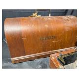 Vintage Singer Sewing Machine with Wood Cabinet and Simanco Motor 100-110V