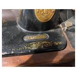 Vintage Singer Sewing Machine with Wood Cabinet and Simanco Motor 100-110V