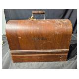 Vintage Singer Sewing Machine with Wood Cabinet and Simanco Motor 100-110V