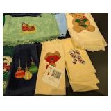 Assorted Christmas Towels Set - Bath Towels, Hand Towels & Washcloths with Festive Embroidery