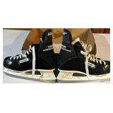 LL - Bauer Hockey Skates Pair in Box - The Professional's Choice