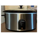 LL- West Bend Crockery Cooker Slow Cooker - Stainless Steel Exterior