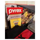LL - Pyrex Portables 4-Piece Glass Bakeware Set with Lids