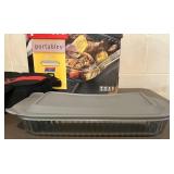 LL - Pyrex Portables 4-Piece Glass Bakeware Set with Lids