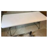 LL - 6 Ft Folding Table