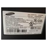 LR - Samsung LN32D403 32-Inch LED TV