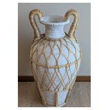 DR - Decorative Floor Vase with Wicker Wrap - Base Chip