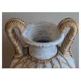 DR - Decorative Floor Vase with Wicker Wrap - Base Chip
