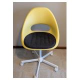 O - IKEA MALSKAR Rolling Office Chair
