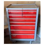 G - Craftsman Rolling Tool Chest 26.5 x 18 x 39 in - Includes Tools