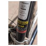 G - Schwinn World Sport Vintage Road Bicycle - 10-Speed