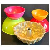K - Lake Designs Mixing Bowls & Nordic Ware Bundt Pan with Storage Bag
