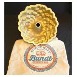 K - Lake Designs Mixing Bowls & Nordic Ware Bundt Pan with Storage Bag