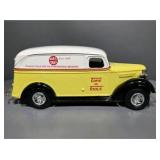 Ertl 1938 Chevrolet Panel Truck Yellow Diecast Piggy Bank Limited Edition