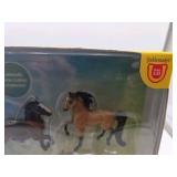 Breyer Horses Stablemates Deluxe Horse Collection 8 Horse Set 1:32 Scale Toy